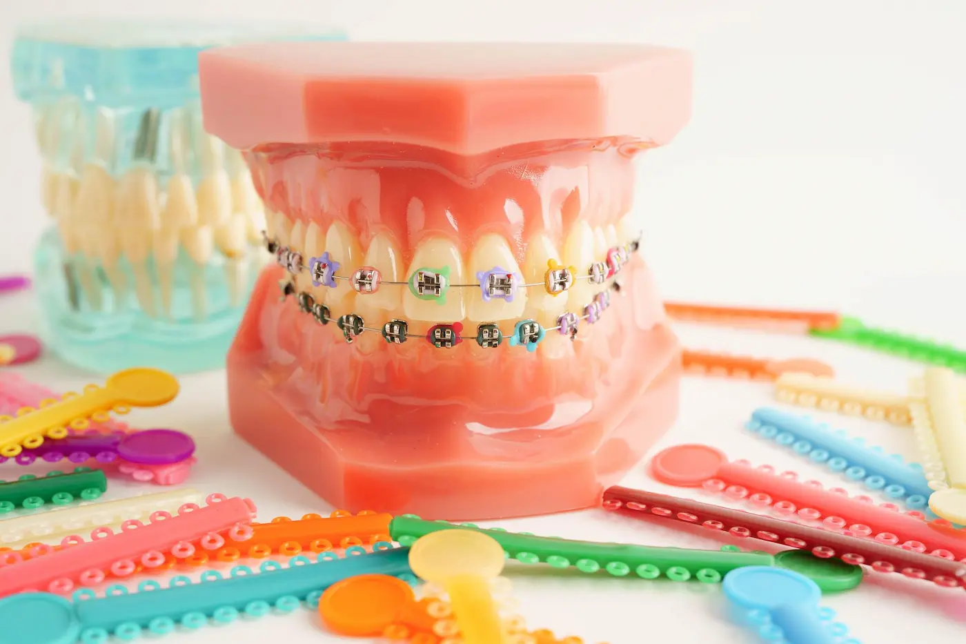 متخصص ارتودنسی رنگی